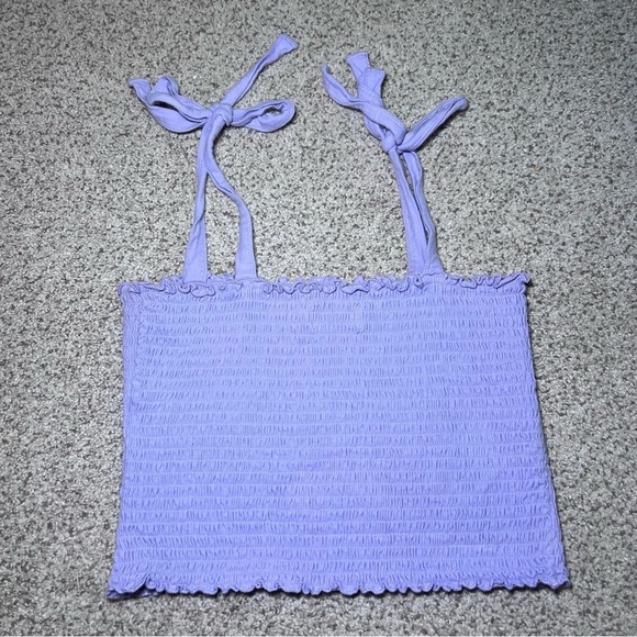 Hollister Womens Tie Strap Smocked Lavender Crop Tank Top Size Large L - Picture 3 of 7